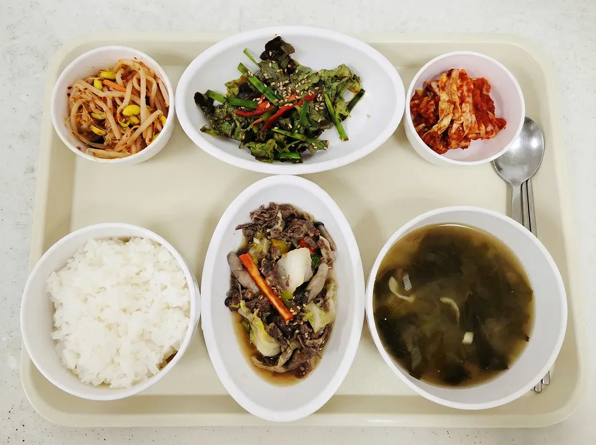 입원병동 영양식단 - 흰쌀밥, 미역국, 소불고기, 콩나물무침